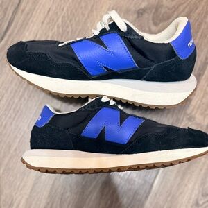 New Balance 237 Black /Royal Blue Sneakers size 6 (women’s)